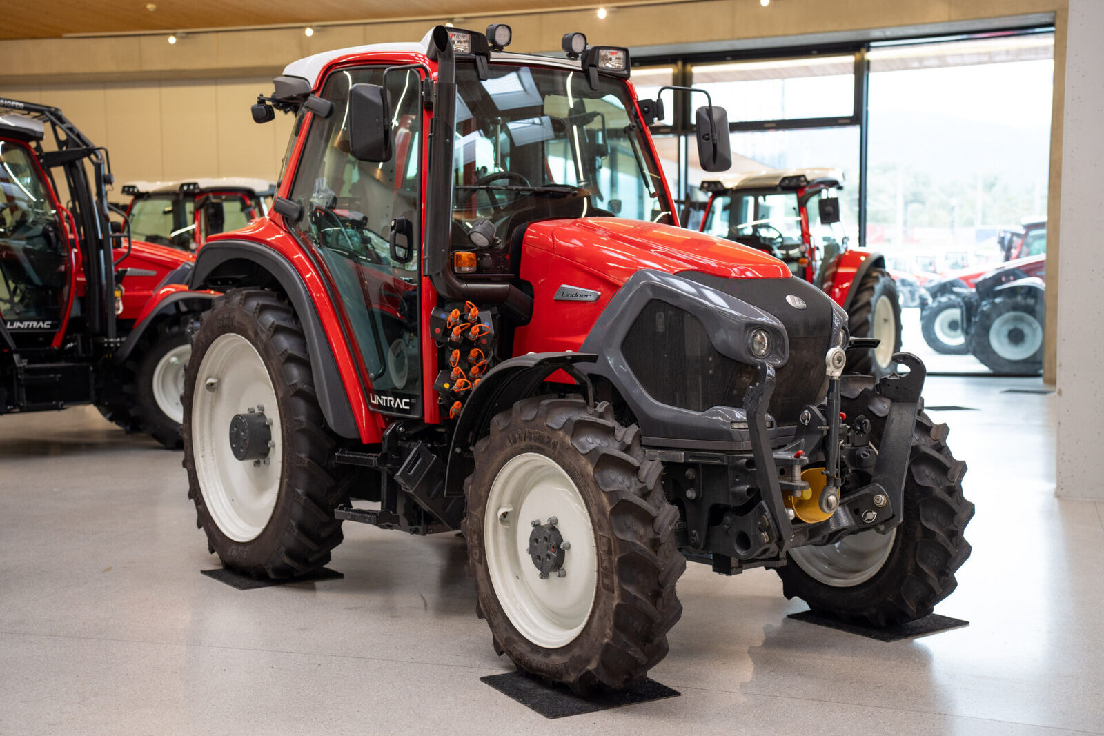 Lindner Lintrac 80 2