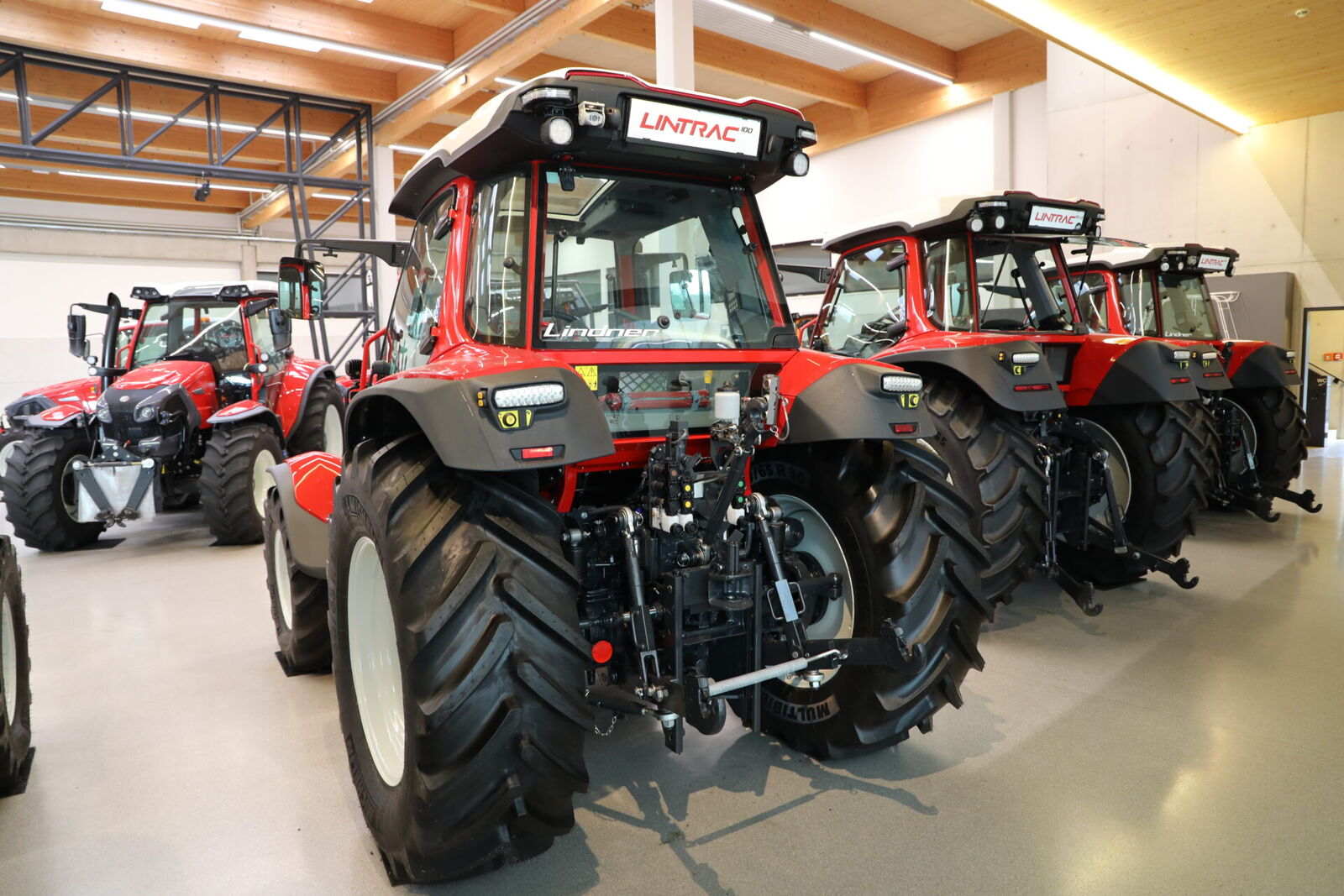 Lindner Lintrac 100 3