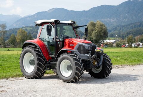 Lindner Lintrac 130