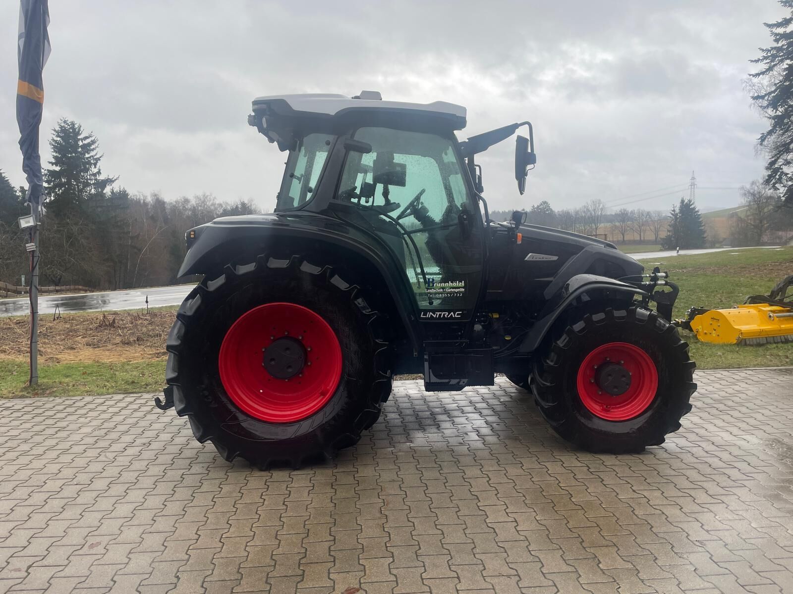 Lindner Lintrac 110 3