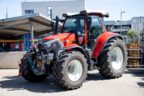 Lindner Lintrac 130