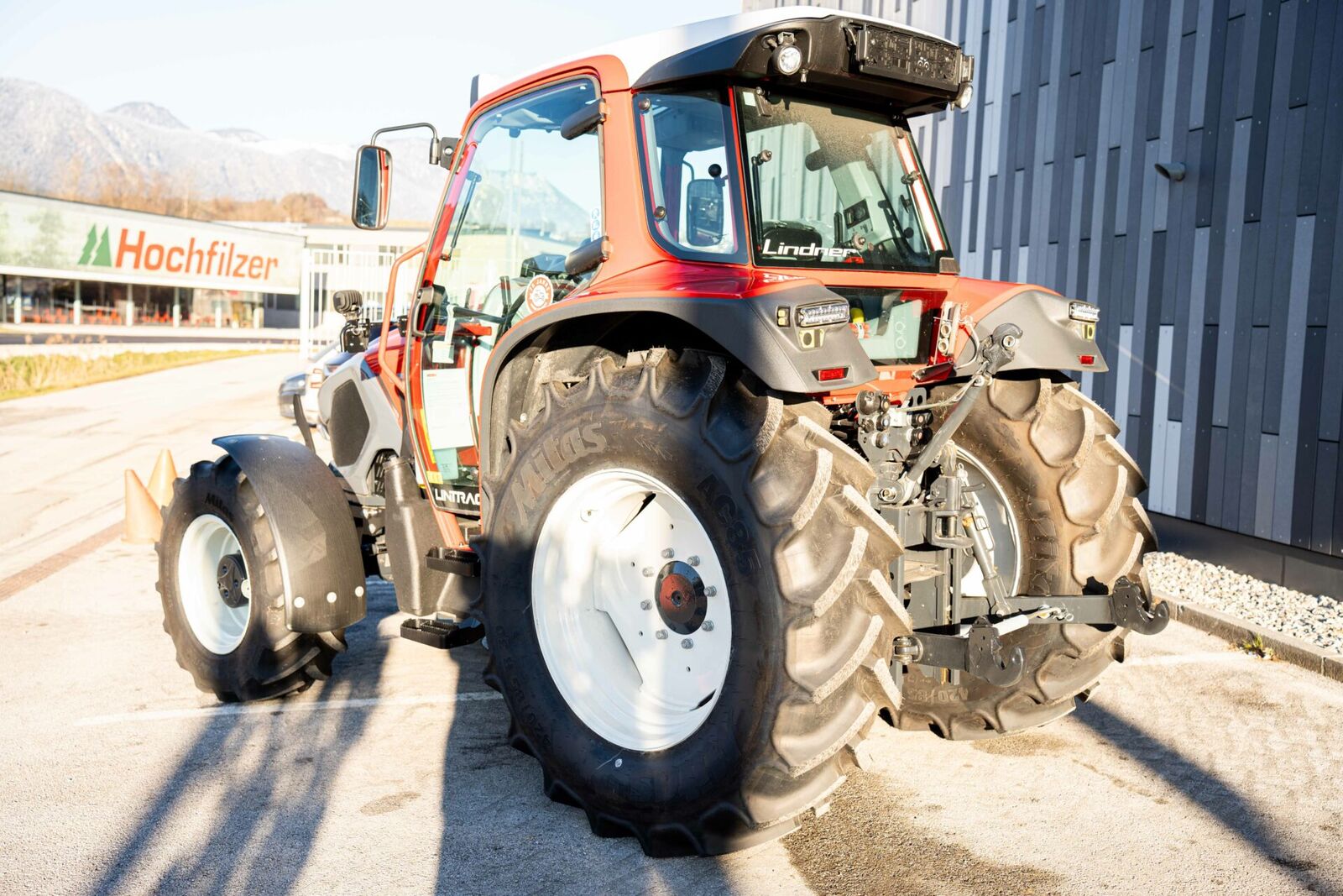 Lindner Lintrac 75 LS 3