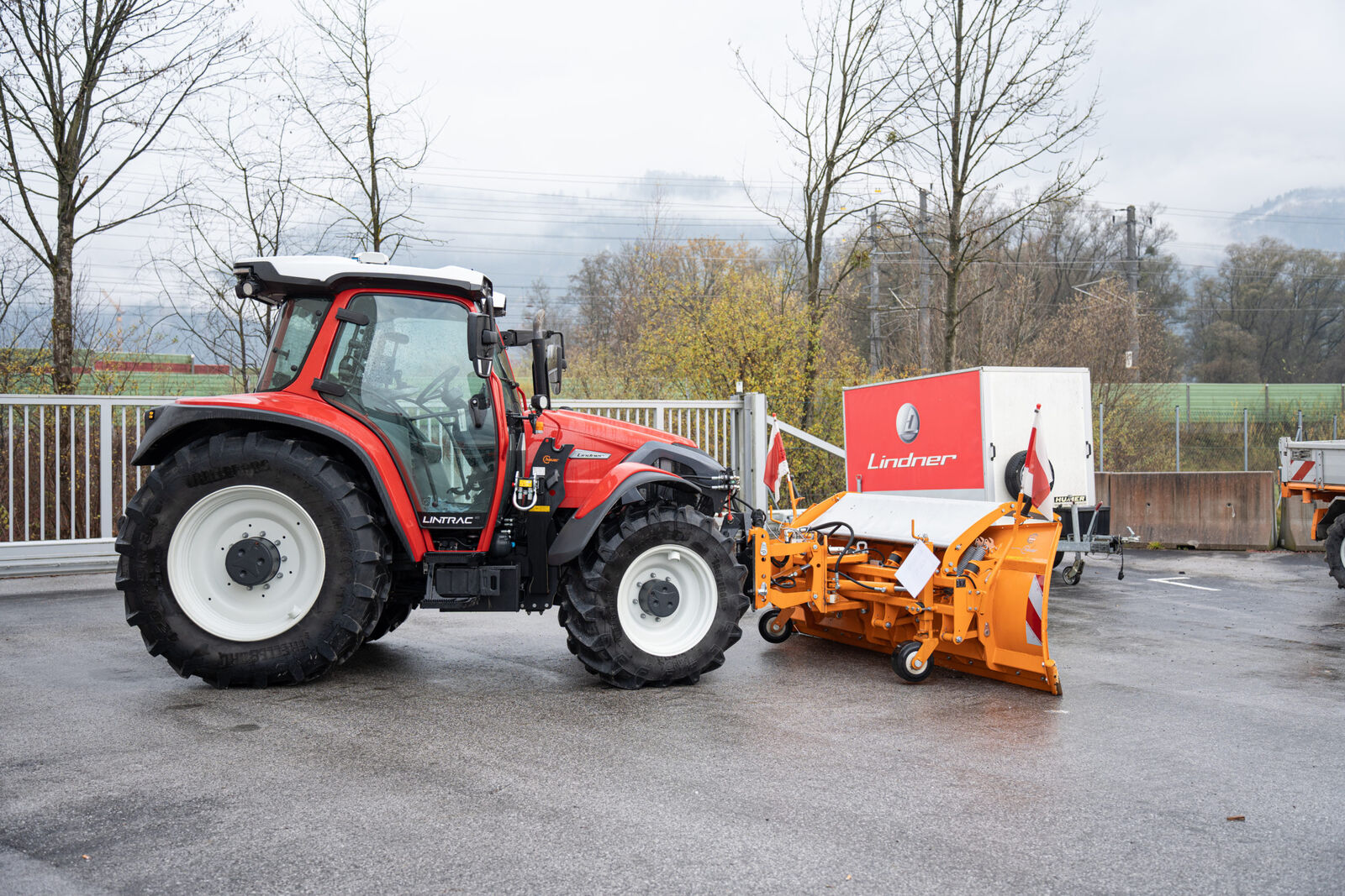 Lindner Lintrac 110 3