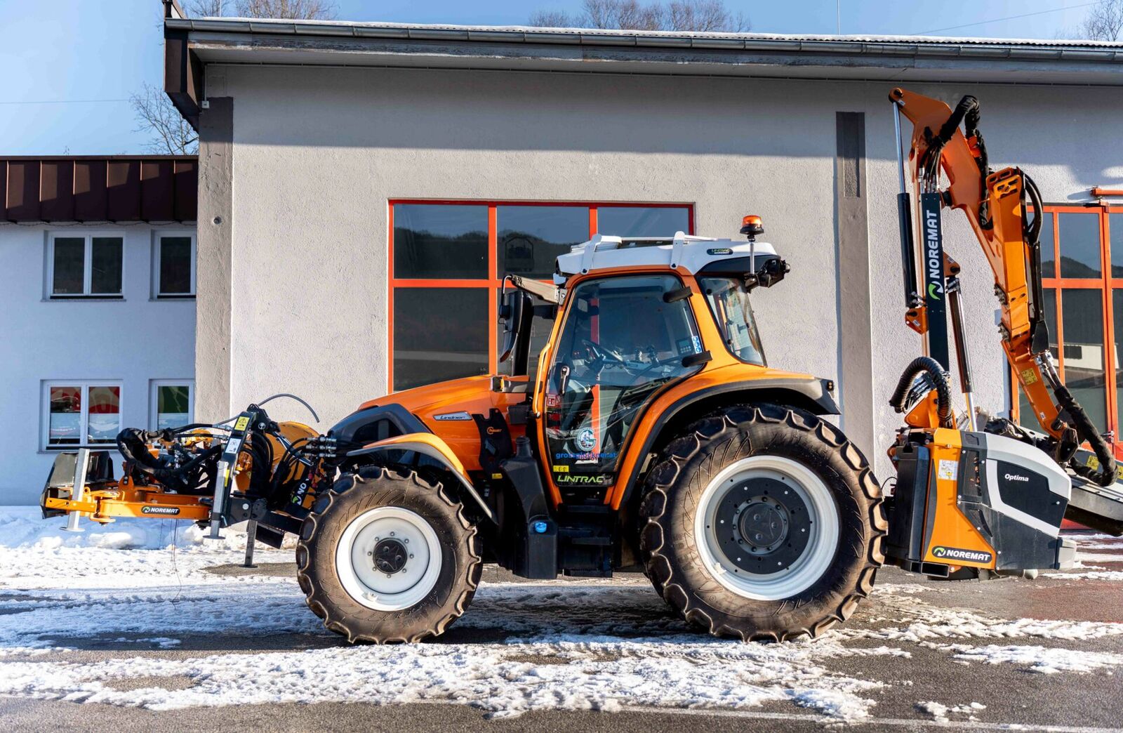 Lindner Lintrac 130 3