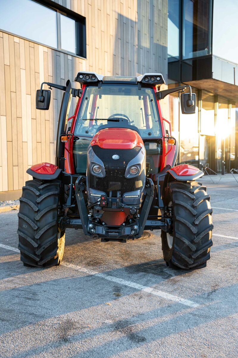 Lindner Lintrac 100 2