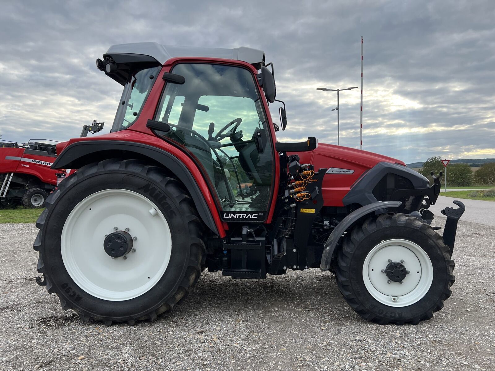 Lindner Lintrac 100 1