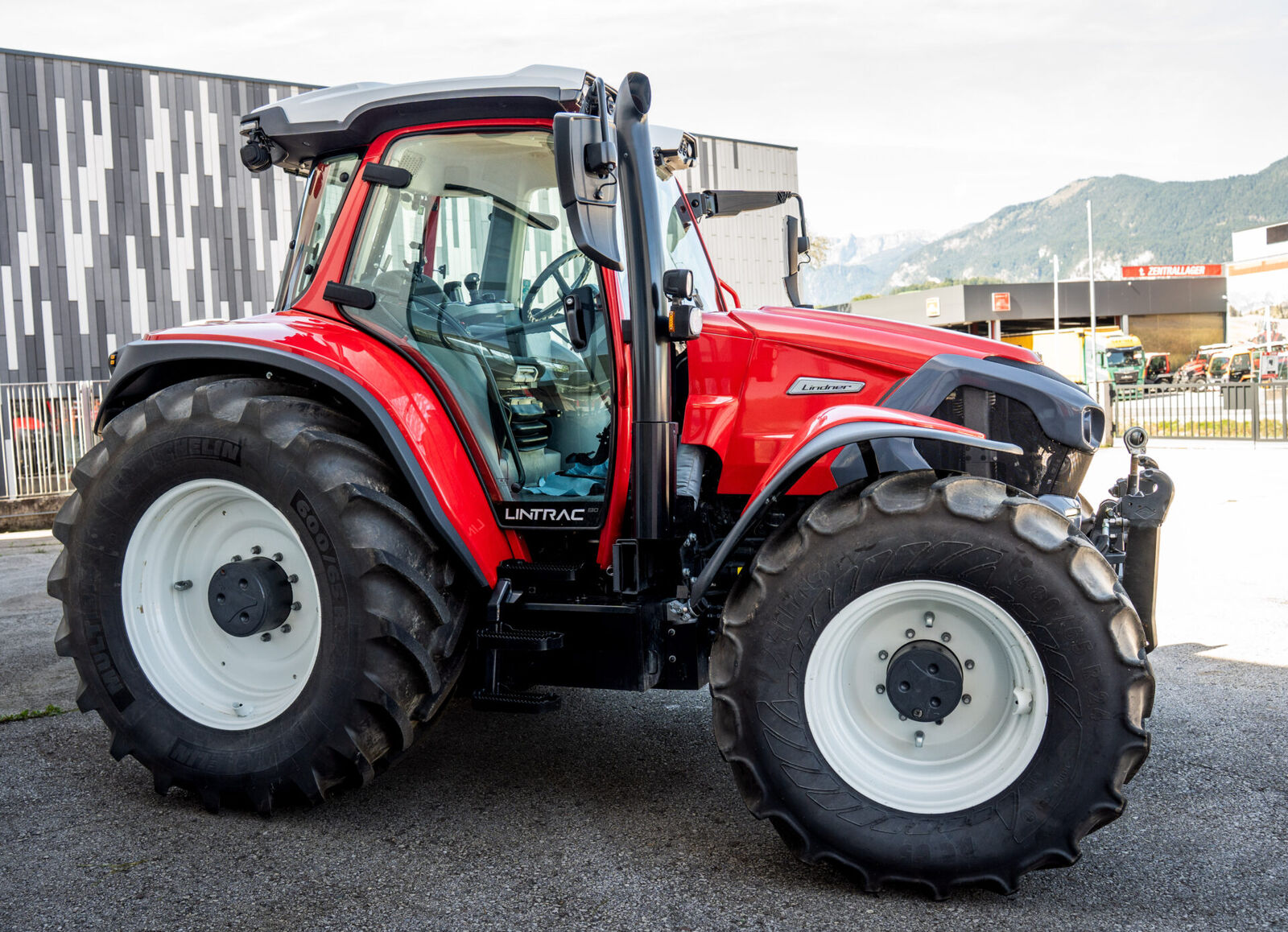 Lindner Lintrac 130 2