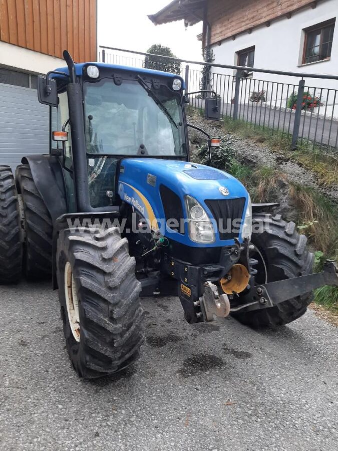 New Holland T 4040 1