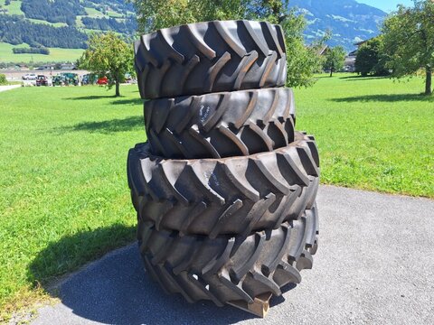 Sonstige Bereifung 540/65-34, 440/65-24