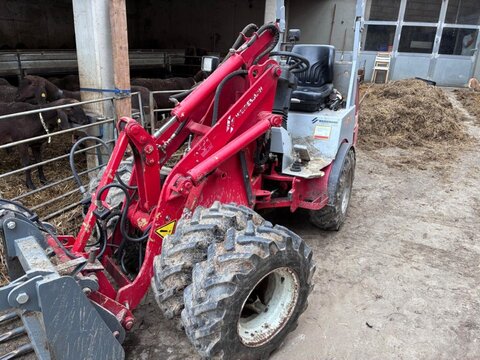 Weidemann 1240
