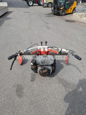 3290-98940cc417360e377e2ff0fd87f2dd92-5704135