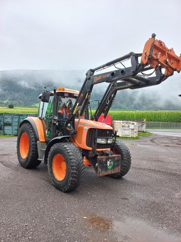 John Deere 6220
