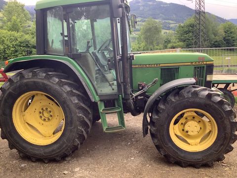 John Deere 6400