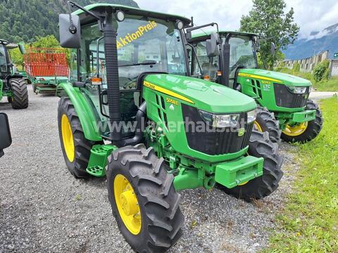 JOHN DEERE 5058E