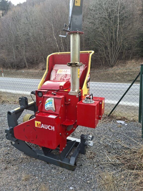 M165 DT Holzhacker 3