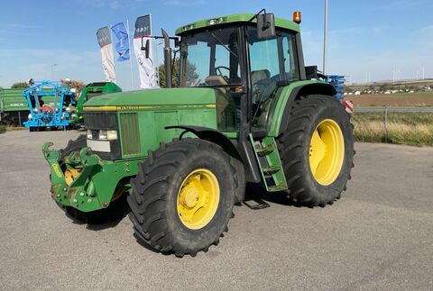 John Deere 6600
