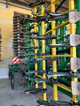 Sonstige Stratos SA 750