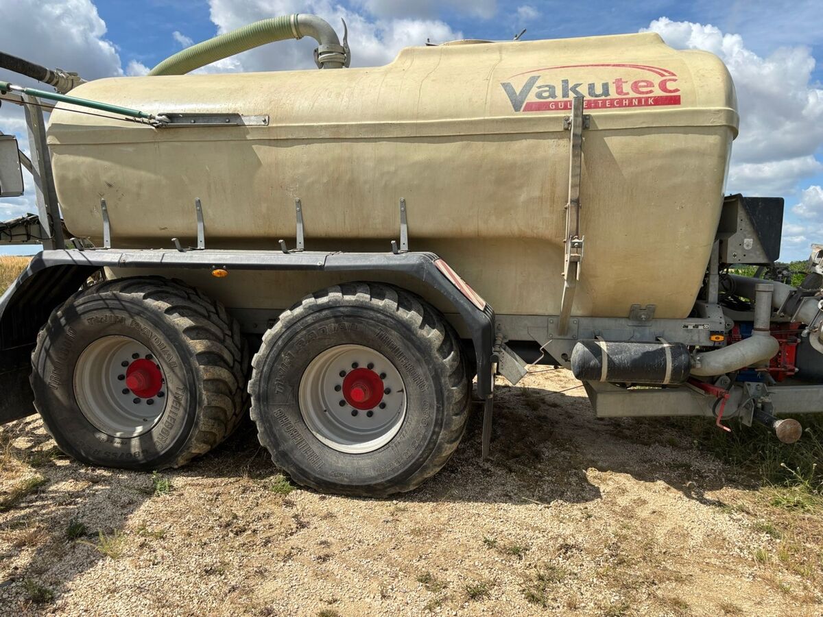 Vakutec K 14 PUL 14m3 mit 15m Schleppschlauch 3