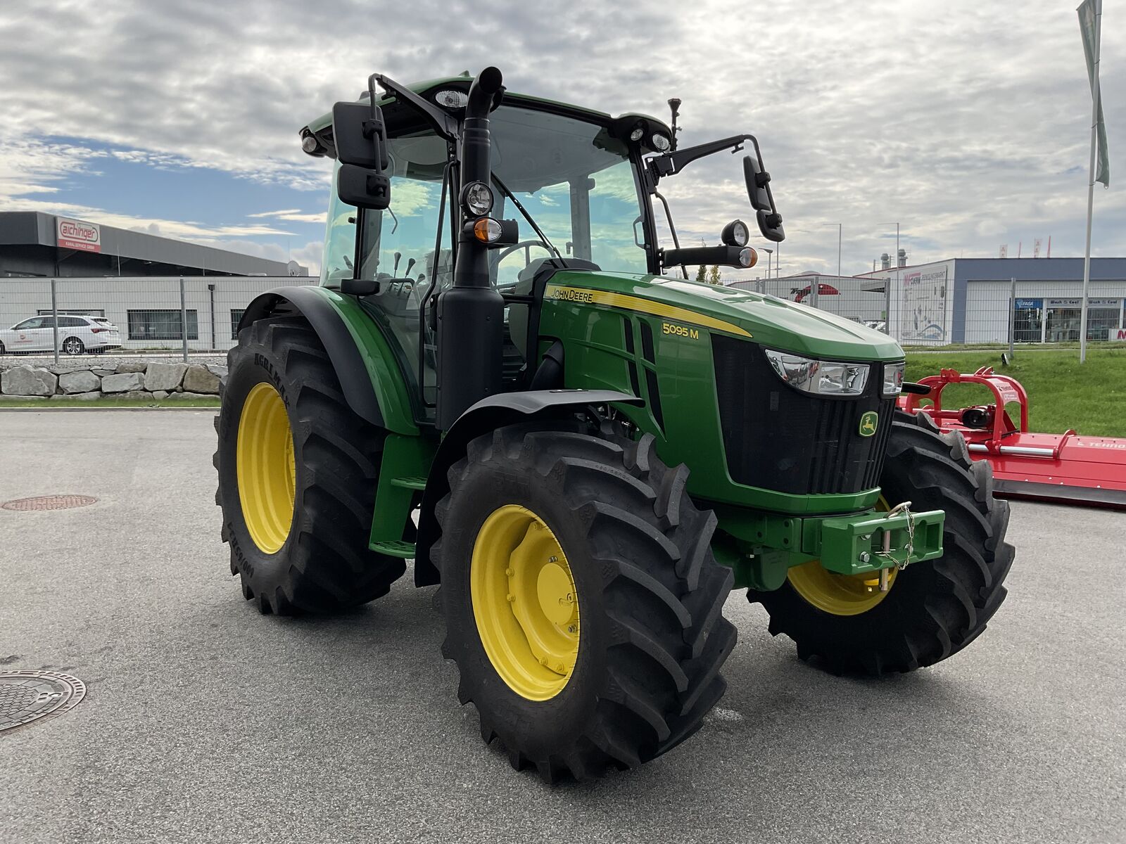 John Deere 5095M 2