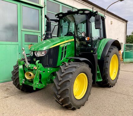John Deere 6120M