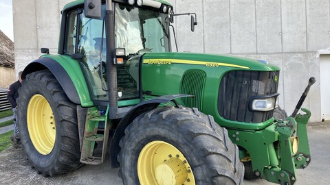 John Deere 6920