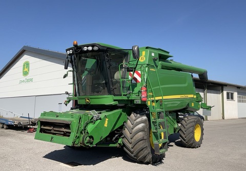 John Deere W660