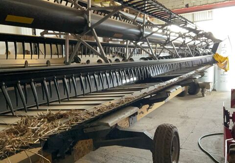 New Holland CR9090