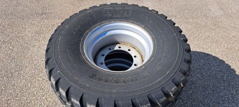 BKT FL 693M 560/60R22,5