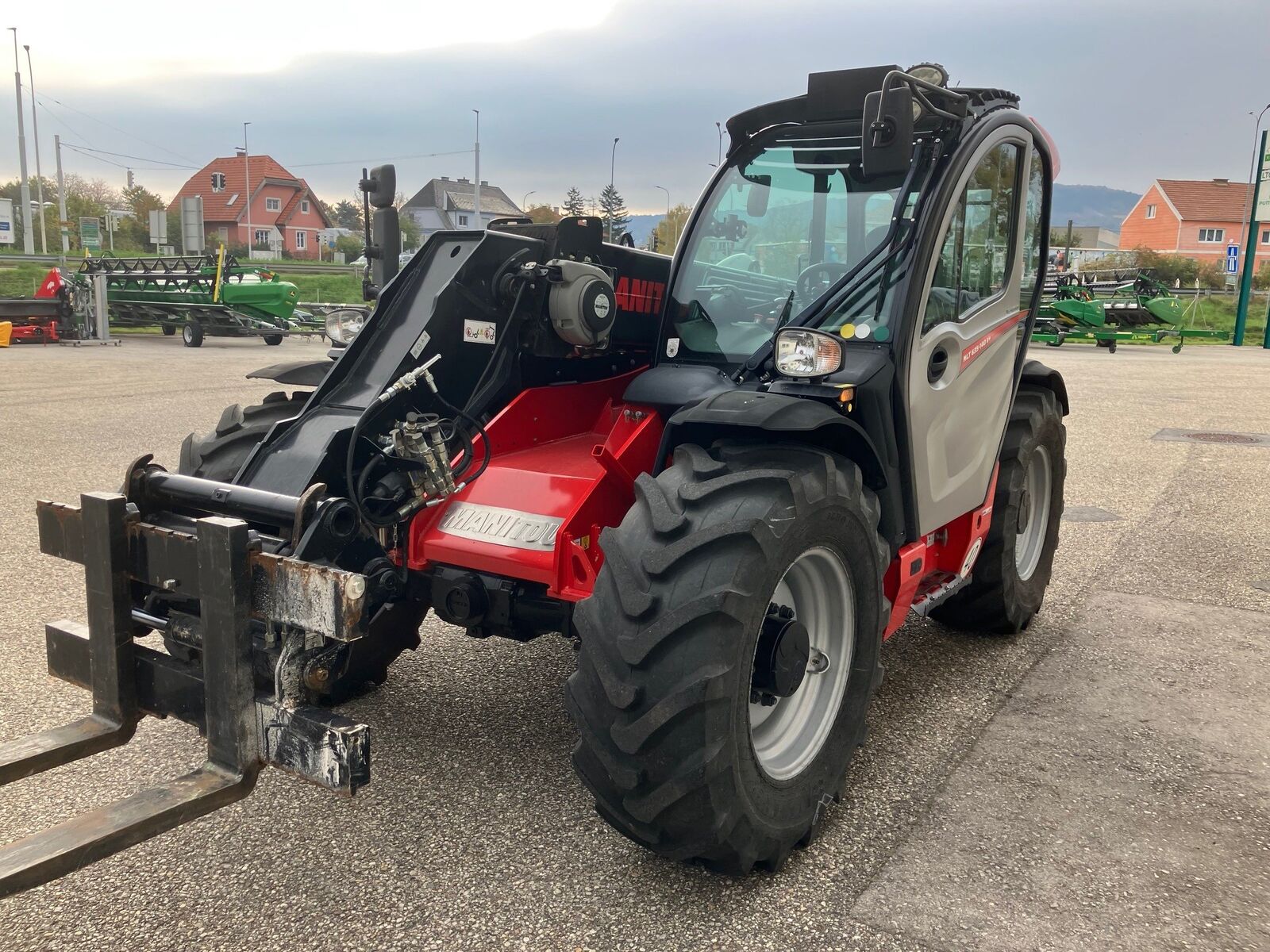 Manitou Teleskoplader MLT 635 Premium 2