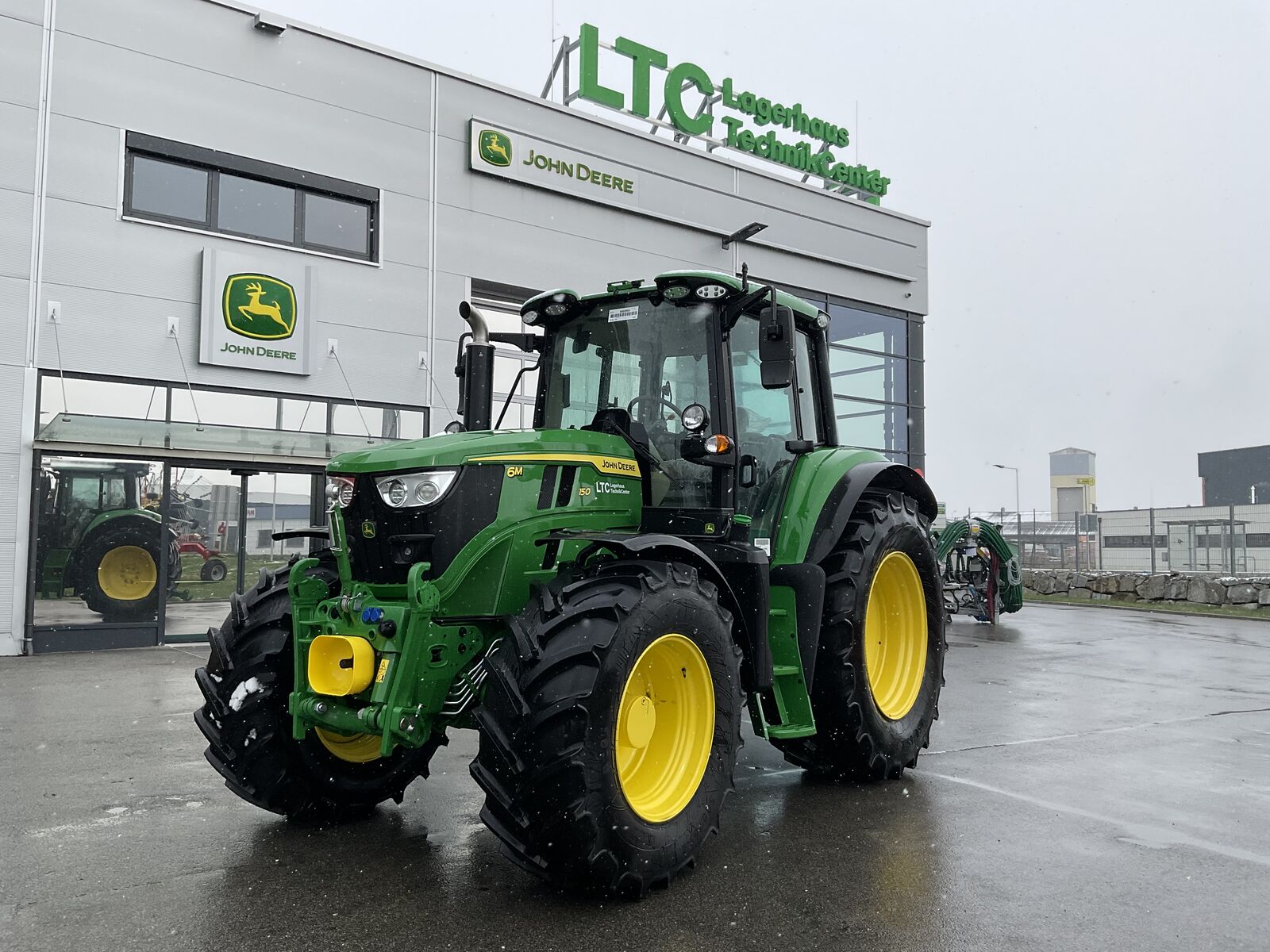 John Deere 6M 150 1