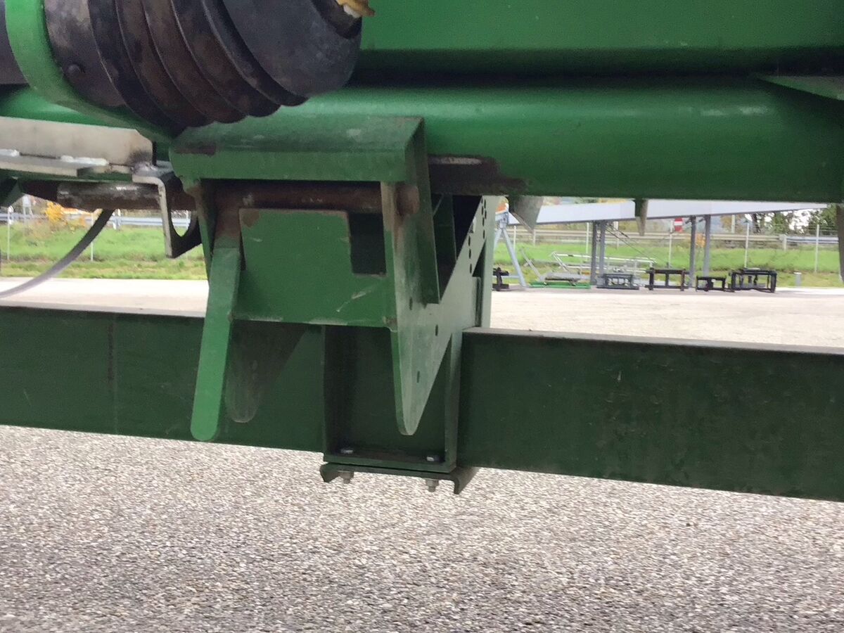 John Deere Schneidwerk 622R 2