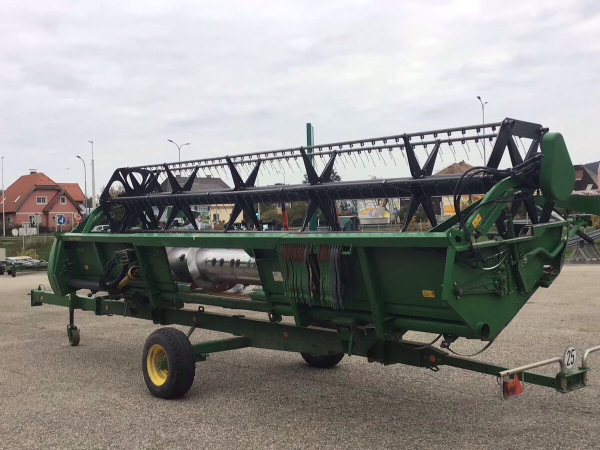John Deere Schneidwerk 622R 3