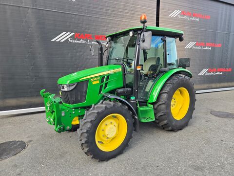 John Deere 5067E (Stage V)