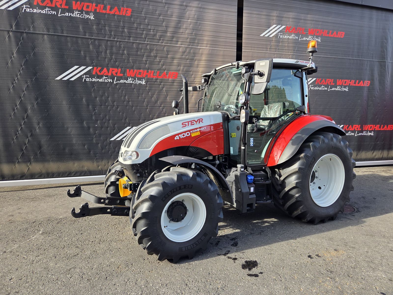 Steyr 4100 Kompakt (Stage V) 2