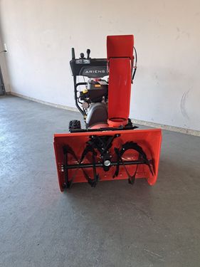 Ariens ST28DLE Deluxe AX291