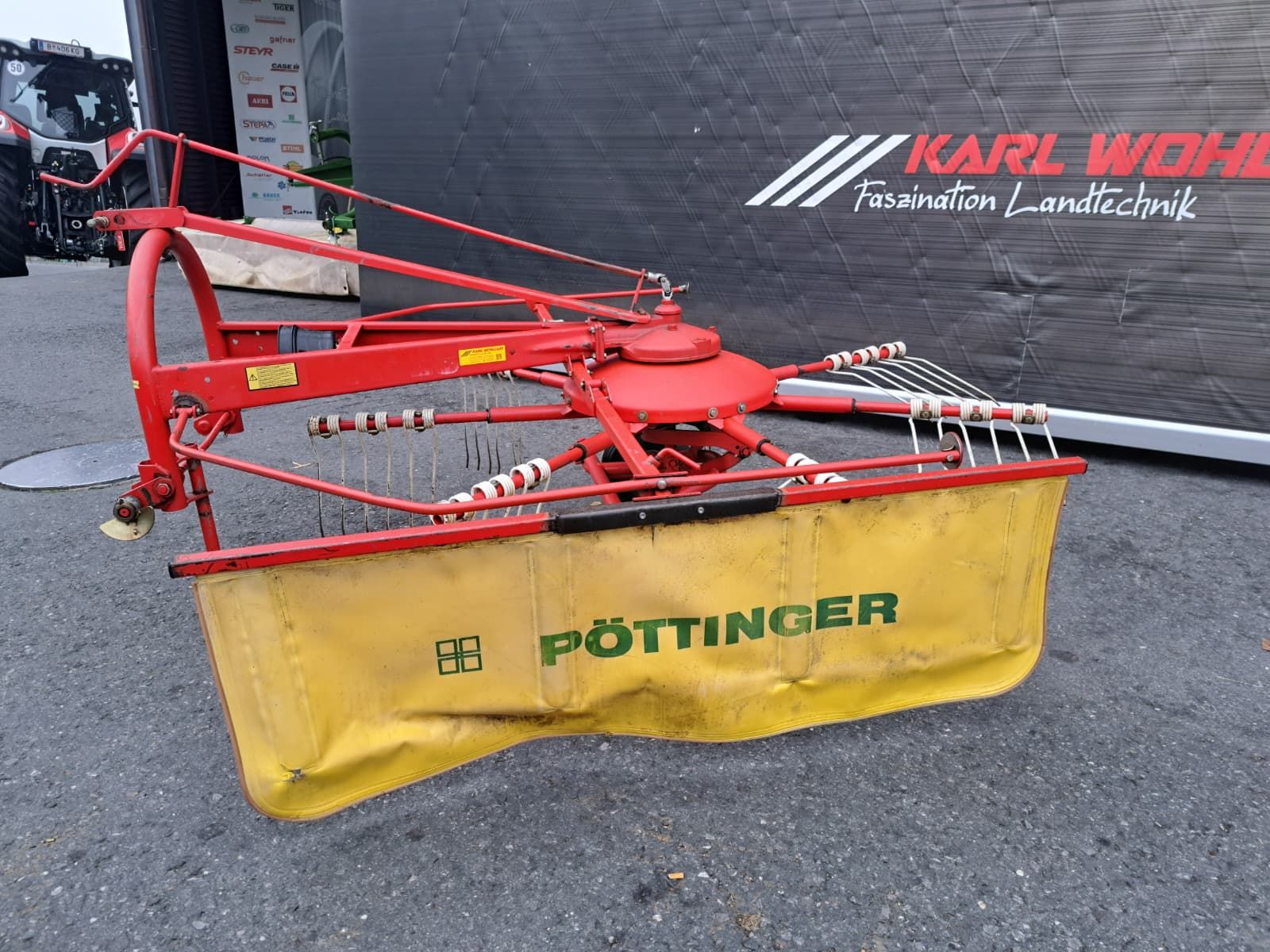 Pöttinger  TOP 28 2