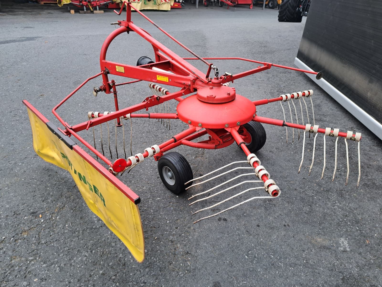 Pöttinger  TOP 28 3