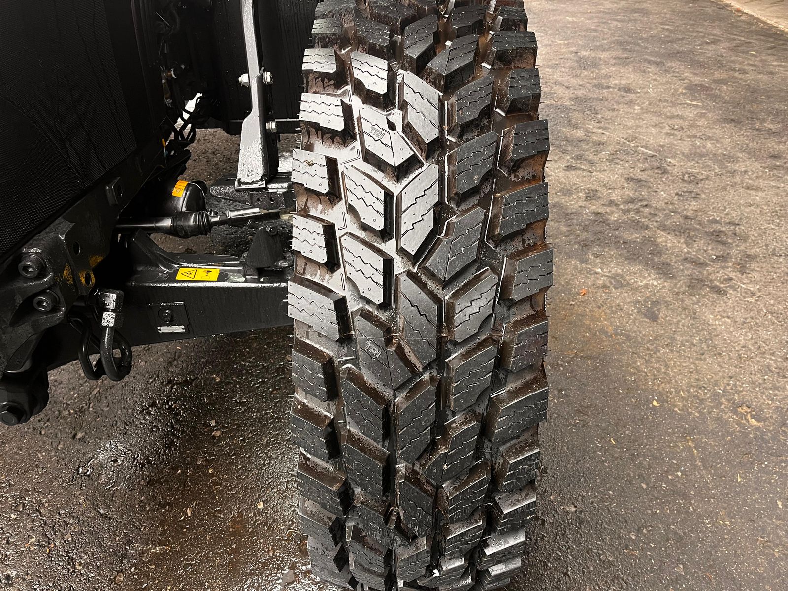 Kompletträder Nokian  360/80R24 2