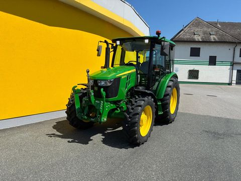 John Deere 5067E (Stage V)