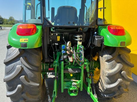 John Deere 5067E (Stage V)