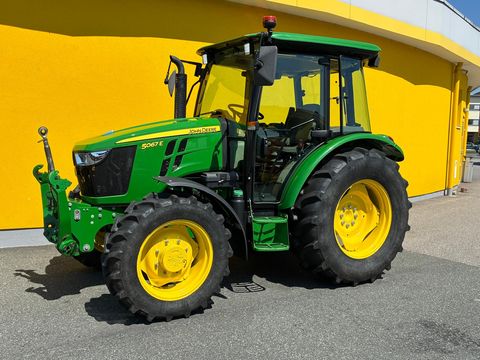 John Deere 5067E (Stage V)