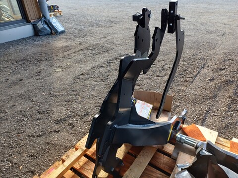 Hauer TBS-2 N zu Lintrac 80 (24520)