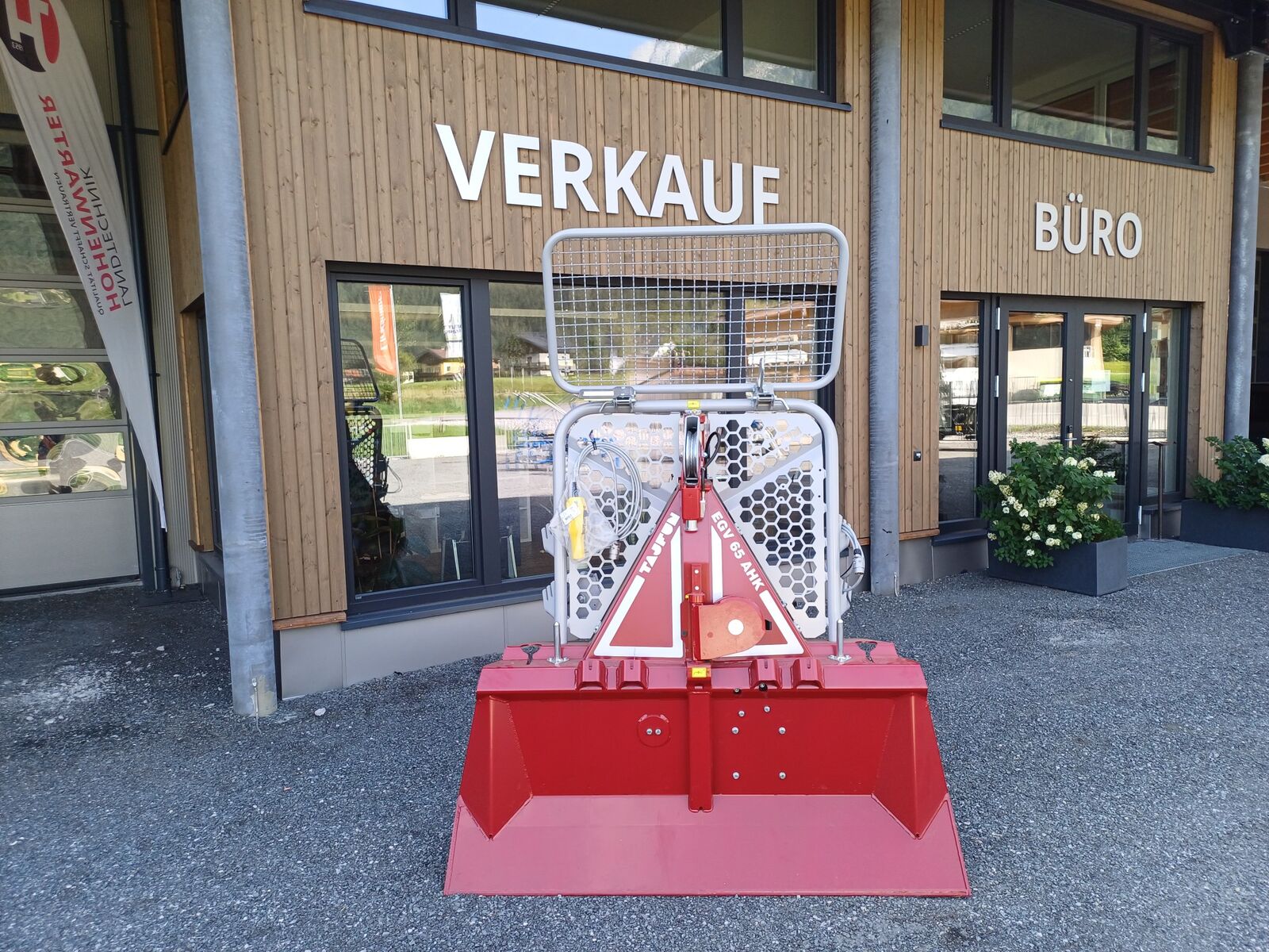 Tajfun EGV 65 AHK (24282) 1