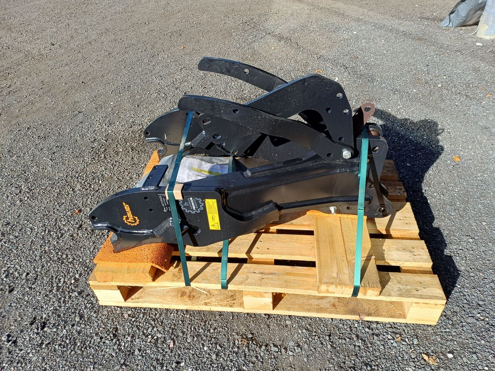 Hauer TBS-2 B zu Massey Ferguson 5S 105 Stufe V (24519 3