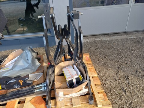 Hauer TBS-2 N zu Lintrac 80 (24520)