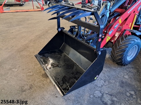 Stekro Greifchaufel mini verschiedene Aufnahmen 