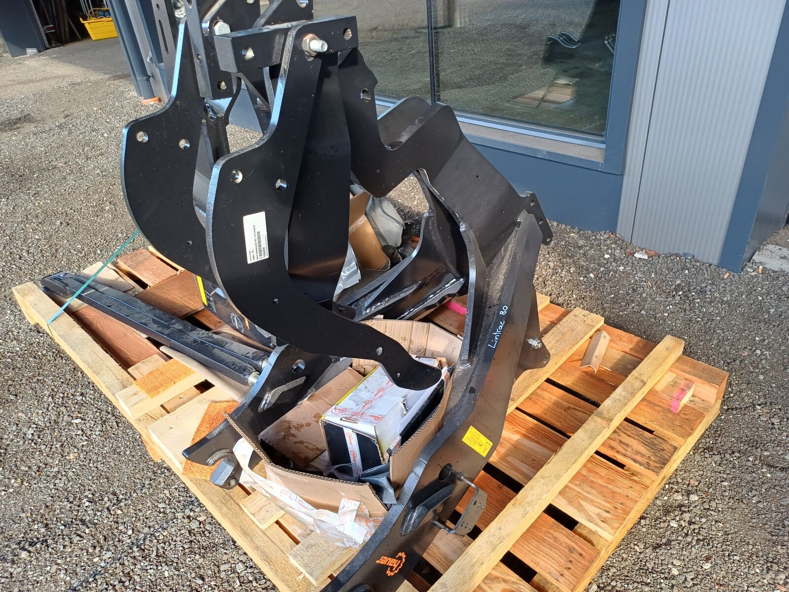 Hauer TBS-2 N zu Lintrac 80 (24520) 3