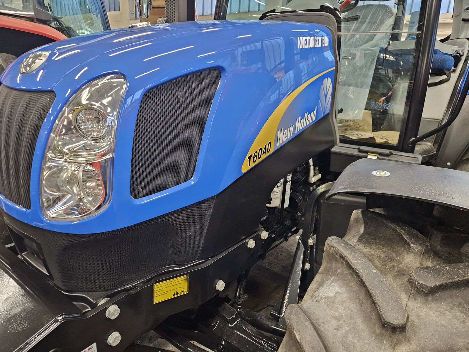 New Holland T6040 Elite 2