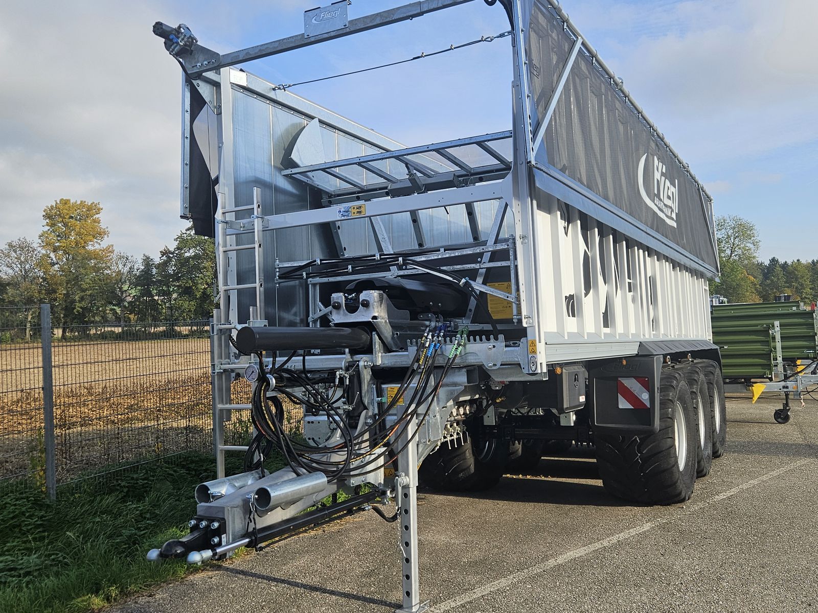 Fliegl ASW 391 Taurus 3