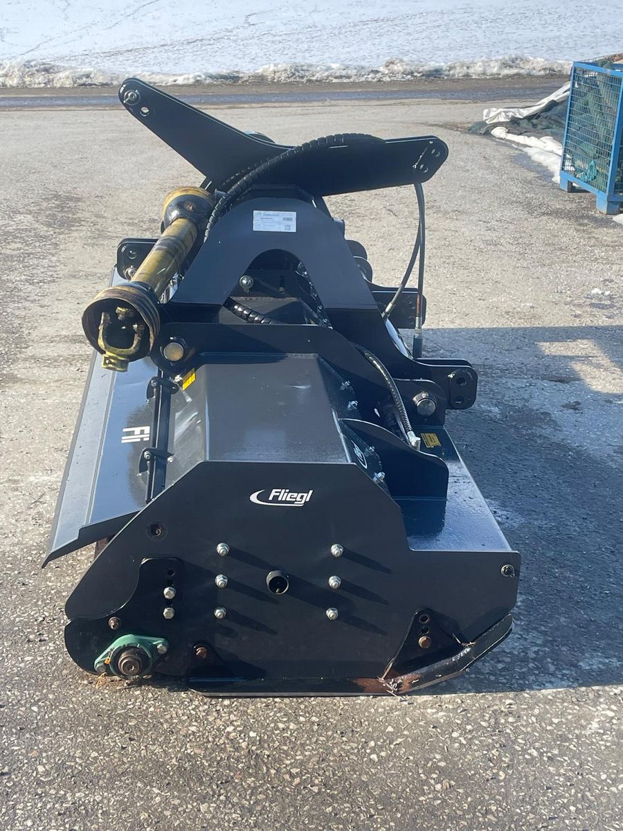 Fliegl Tornado 2750 3